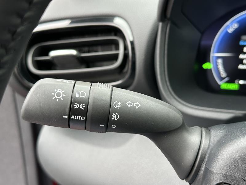 Toyota Yaris 1.5 Hybrid 130 - photo 13