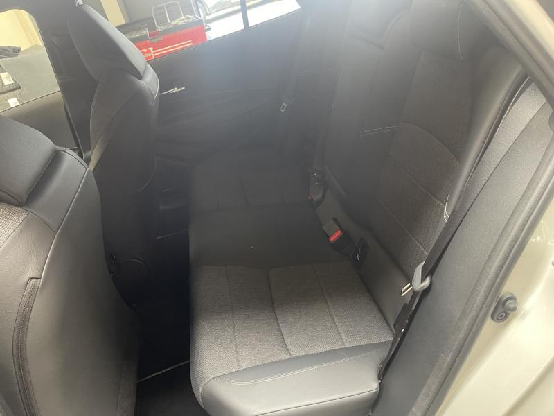 Toyota Corolla 1.8 Hybrid CVT - photo 17
