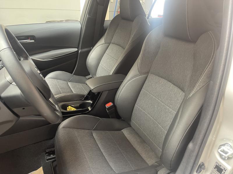 Toyota Corolla 1.8 Hybrid CVT - photo 14