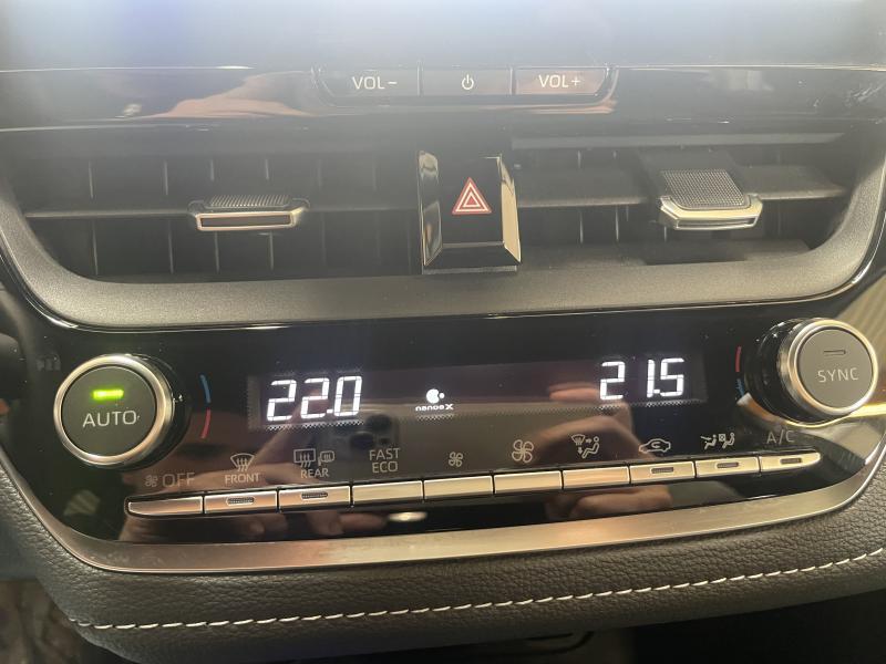 Toyota Corolla 1.8 Hybrid CVT - photo 9