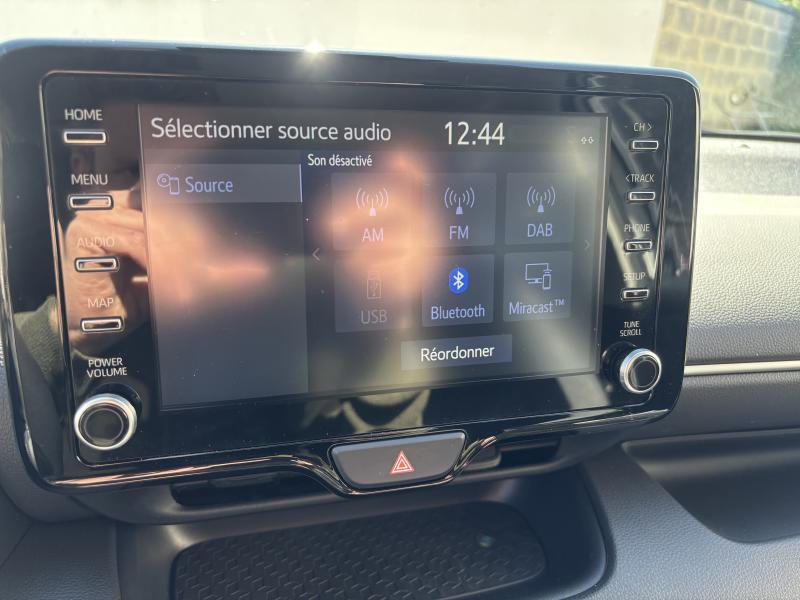 Toyota Yaris 1.5 HYBRID Dynamic - photo 11