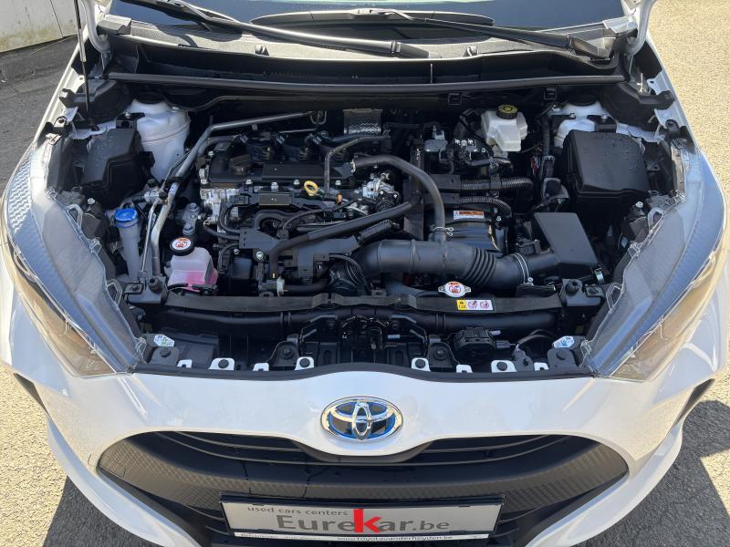 Toyota Yaris 1.5 HYBRID Dynamic - photo 19