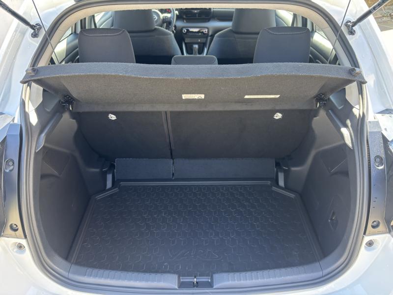 Toyota Yaris 1.5 HYBRID Dynamic - photo 18