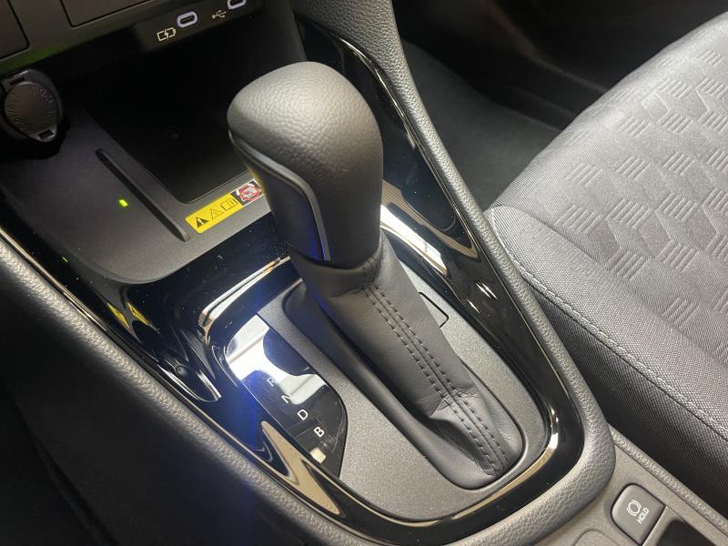 Toyota Yaris 1.5 HYBRID - photo 8