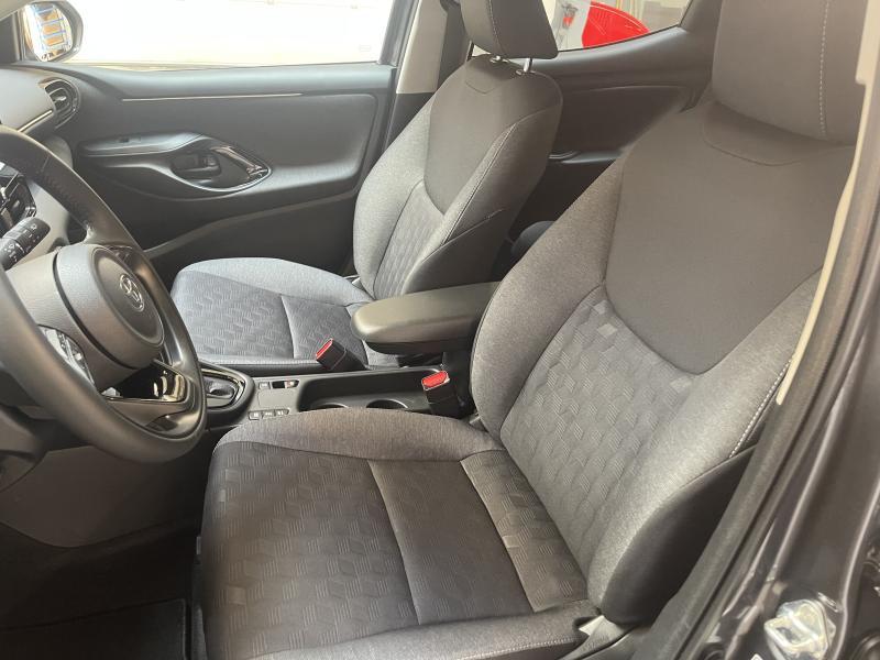 Toyota Yaris 1.5 HYBRID - photo 11