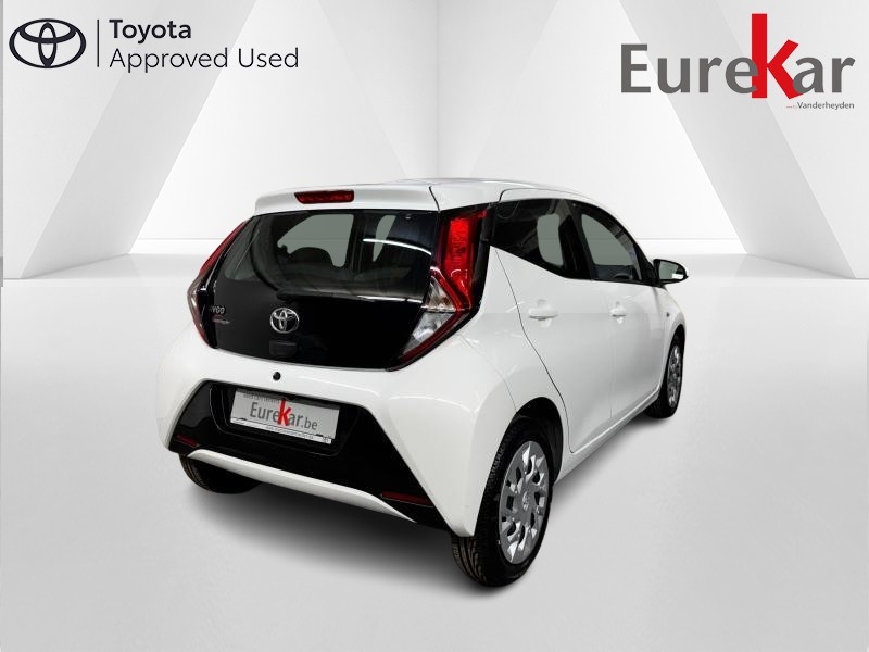 Toyota Aygo 1.0 VVT-i Multi Mode x-play - photo 5