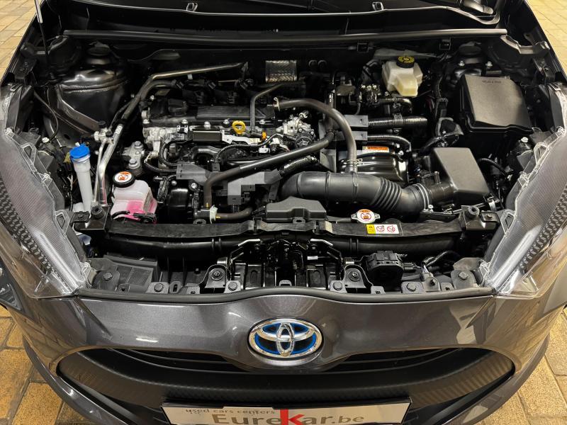 Toyota Yaris 1.5 hybrid - photo 19