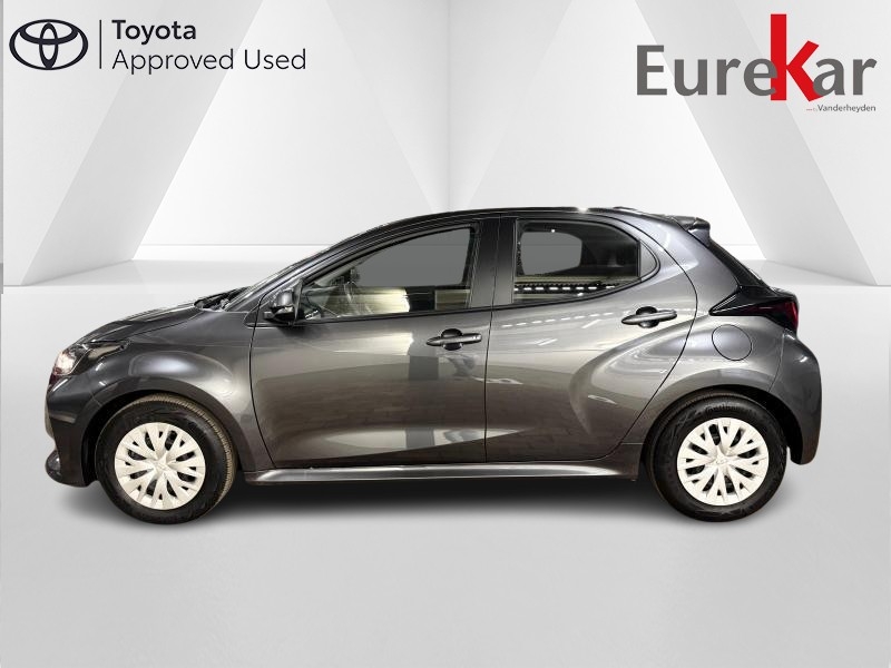 Toyota Yaris 1.5 hybrid - photo 4