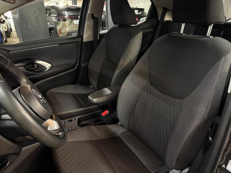 Toyota Yaris 1.5 hybrid - photo 14