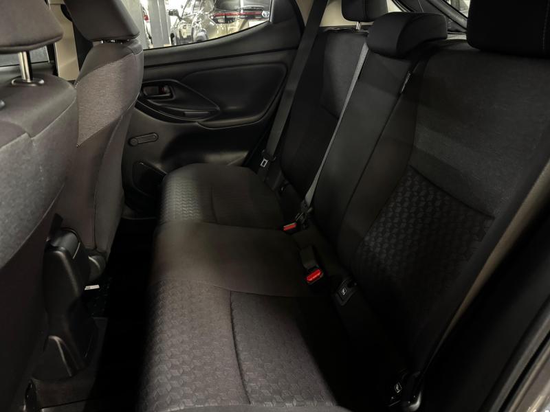 Toyota Yaris 1.5 hybrid - photo 15