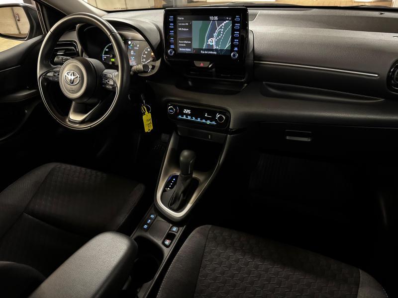 Toyota Yaris 1.5 hybrid - photo 17