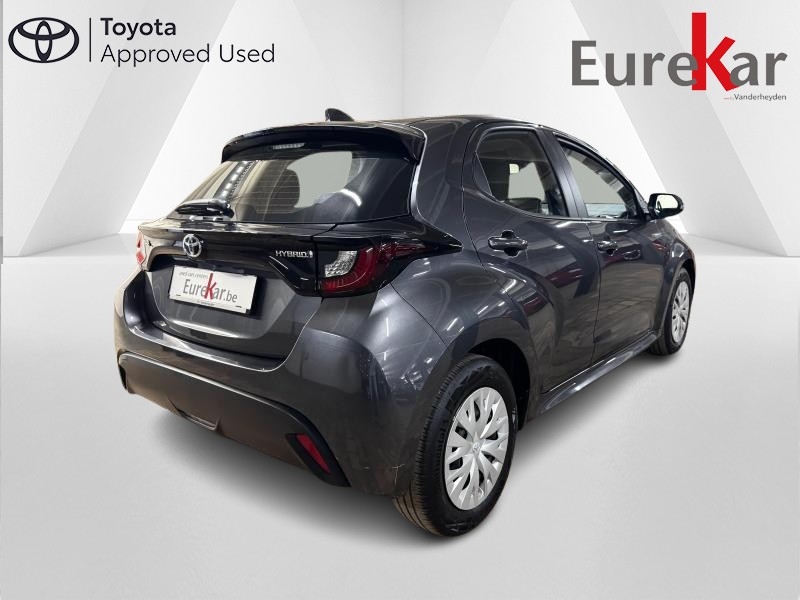 Toyota Yaris 1.5 hybrid - photo 5