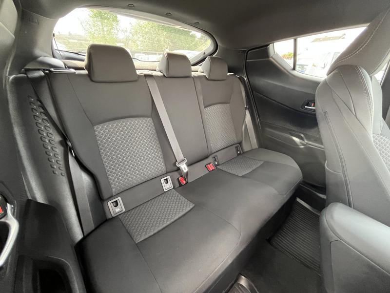 Toyota C-HR 1.8 Hybrid CVT C-LUB Bi-Tone - photo 18