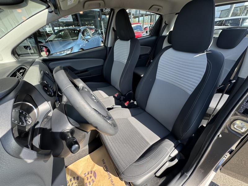 Toyota Yaris 1.5 Hybrid - photo 8