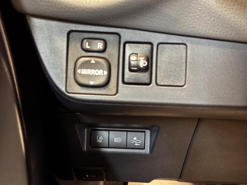 Toyota Yaris 1.5 VVT-I BOITE AUTO - photo 10