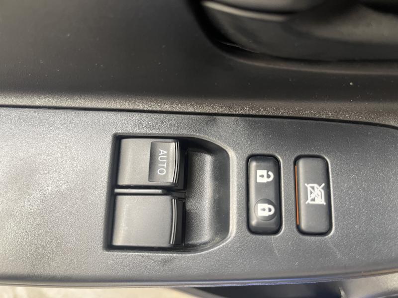 Toyota Yaris 1.0 VVT-I - photo 13