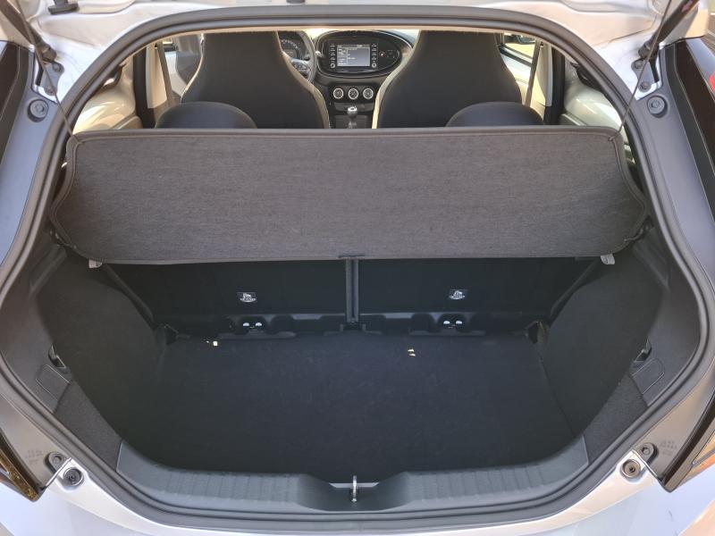 Toyota Aygo X 1.0 VVT-I X-PLAY - photo 16
