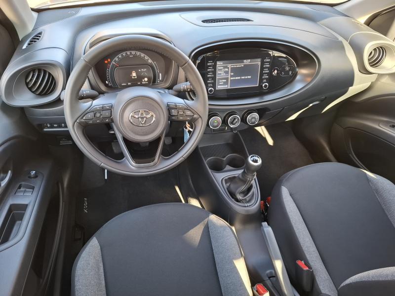 Toyota Aygo X 1.0 VVT-I X-PLAY - photo 13