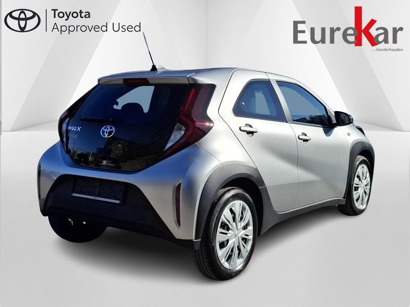 Toyota Aygo X 1.0 VVT-I X-PLAY - photo 5