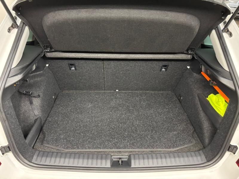 Skoda Kamiq 1.5 TSI AMBITION - photo 16