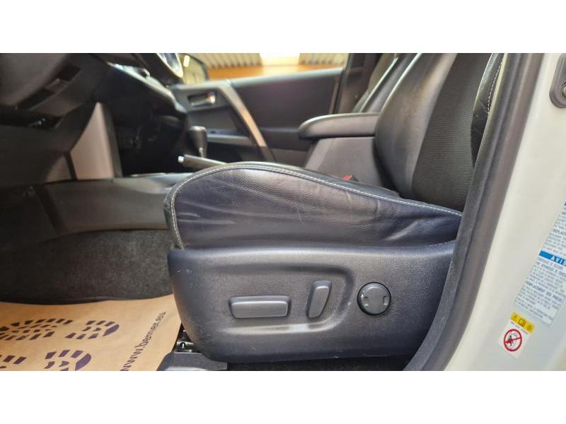 Toyota RAV-4 2.5 Hybrid - photo 15