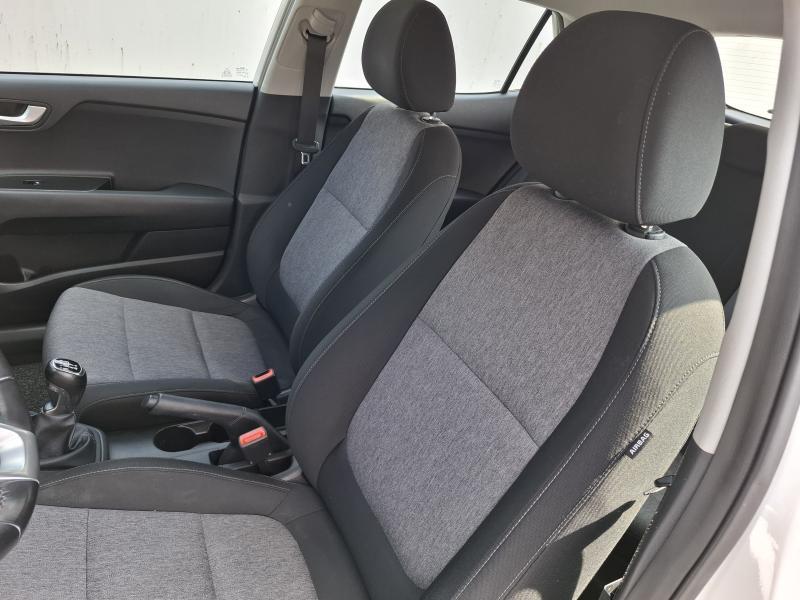 Kia Stonic 1.0T ISG - photo 13